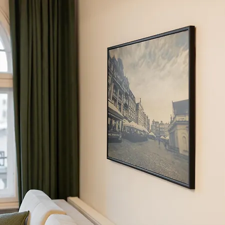 Apartament Rynek 75 *